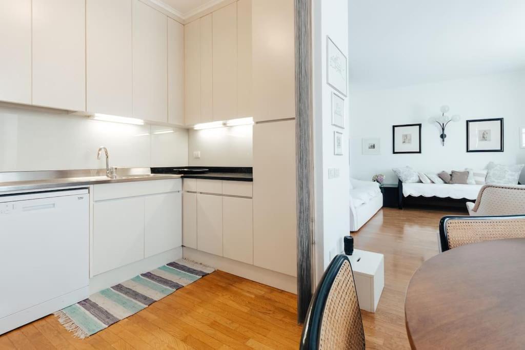 La Casa Di Isa Lägenhet Lecco Exteriör bild