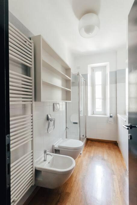 La Casa Di Isa Lägenhet Lecco Exteriör bild