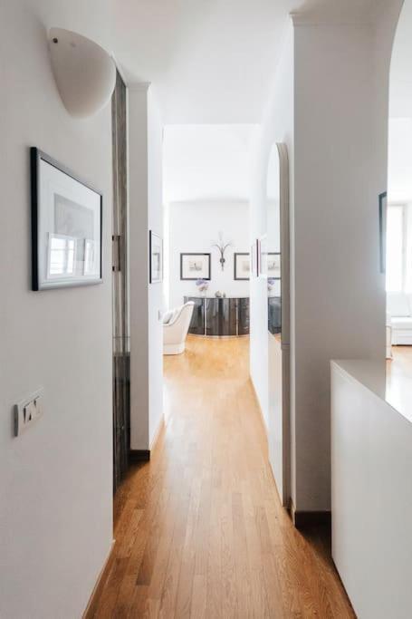 La Casa Di Isa Lägenhet Lecco Exteriör bild