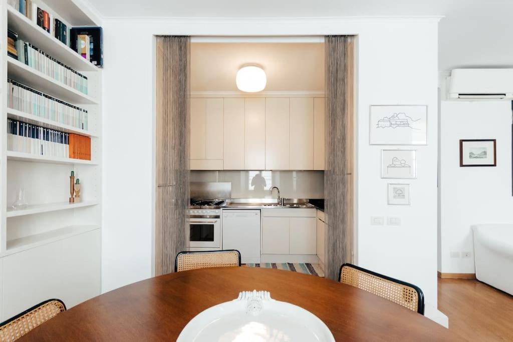 La Casa Di Isa Lägenhet Lecco Exteriör bild